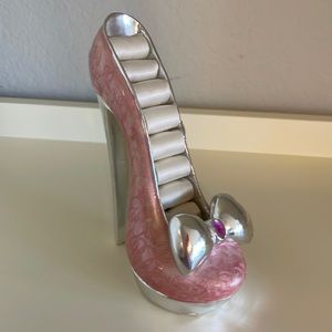 High heel shaped ring holder